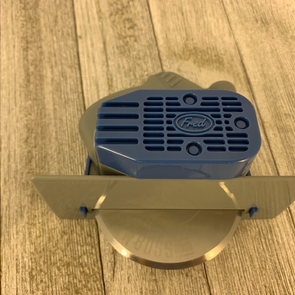 Circular Saw Pizza Cutter -- Genuine Fred Pizza Boss 3000 - Picture 9 of 11